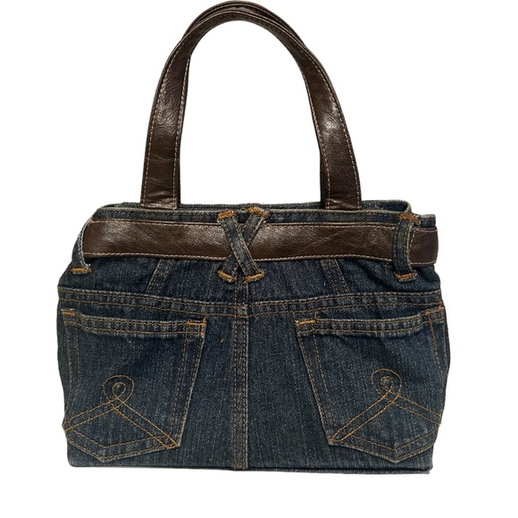 Super cute upcycled jeans made into a purse.  Vegan leather belt/handles - Picture 2 of 6